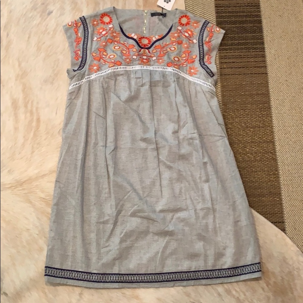 NWT THML size L embroidered dress